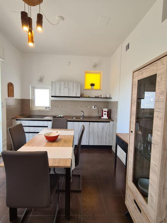ונוסה Le Dimore Del Gufo B&B And Apartments Suite מראה חיצוני תמונה